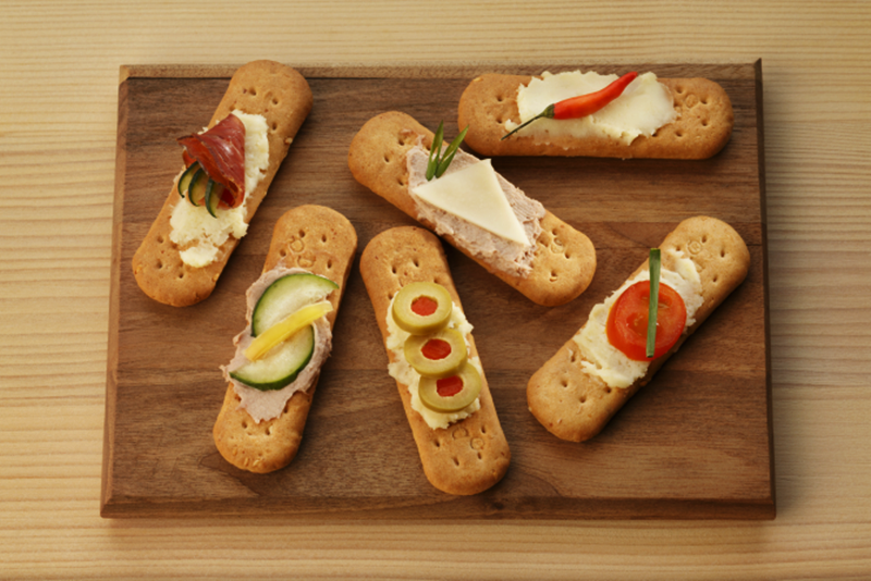 2-3-voodushevete-gi-vashite-prijateli-so-eksplozija-od-vkusovi-5-kreativni-i-brzi-recepti-za-sovrshena-vechera-vo-domot-www.kafepauza.mk_