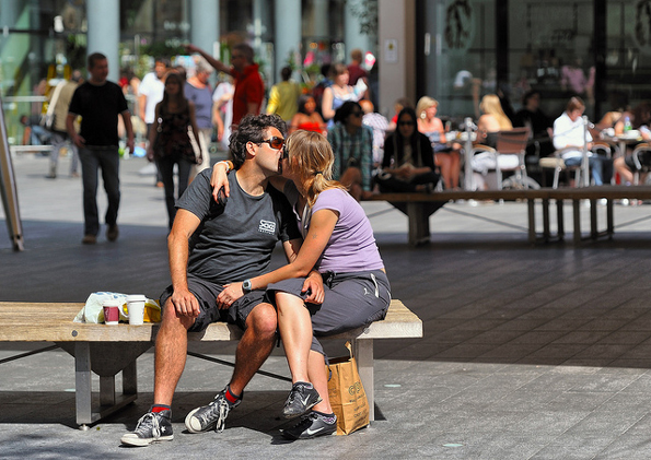 Секојдневни работи поради кои можете да западнете во неволја во некои земји