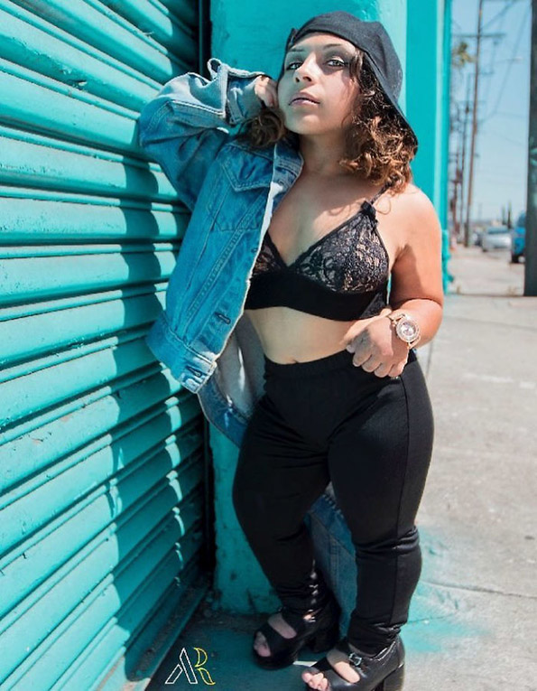 Оваа моделка која е висока само 101 центиметар ги руши сите стереотипи во модната индустрија