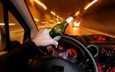 Како полицијата знае дека возите пијани уште пред да ве сопре?