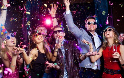 Сами дома или со друштво во дискотека: Кој си помина најубаво за Нова година?
