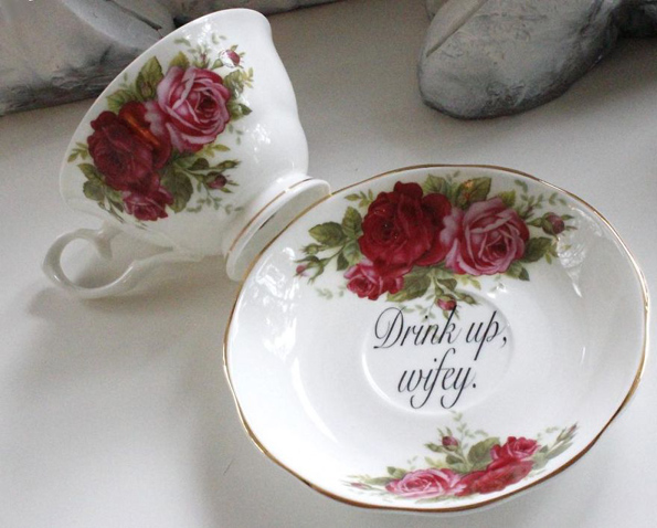 Деликатни шолји за чај што ќе ги навредат вашите гости со стил