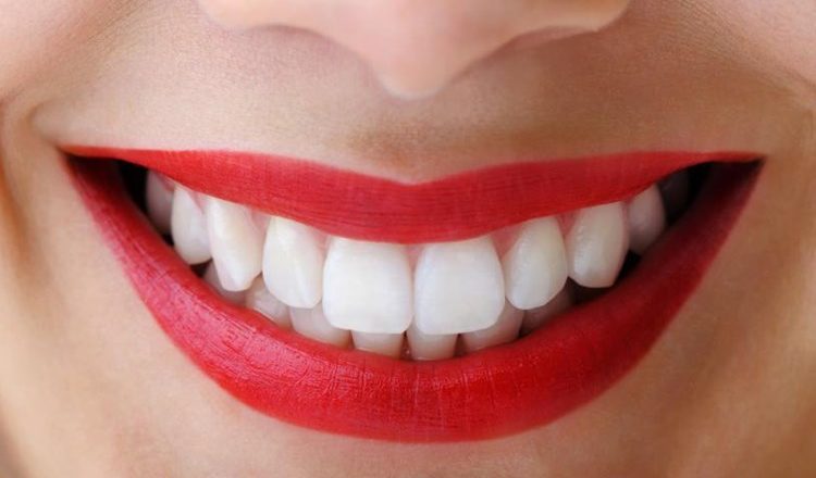 11 природни лекови за вашите заби