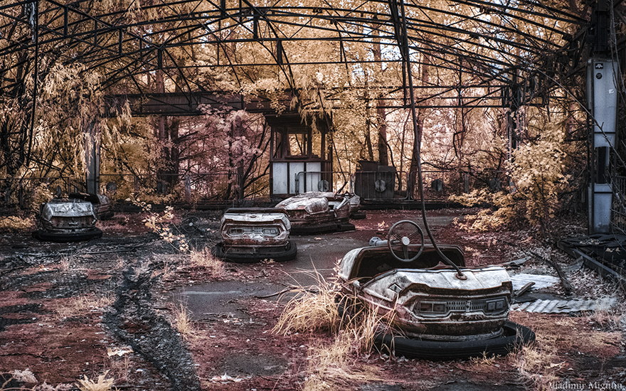 Морничави фотографии од Чернобил со инфрацрвен филтер