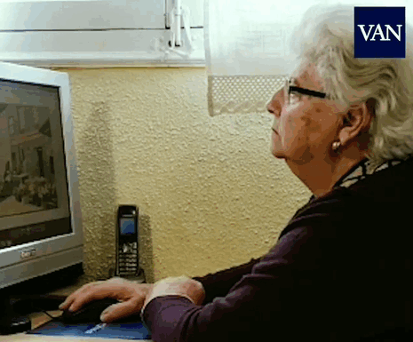 87-годишна баба користи Пејнт на неверојатен начин