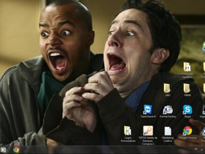 Генијални позадини за десктоп што ќе ве насмеат до солзи!