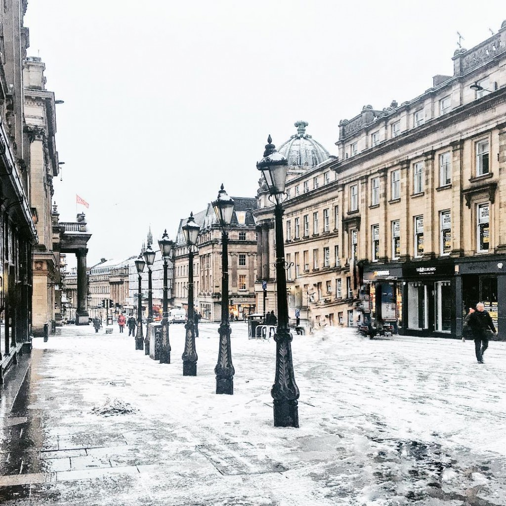 „Ѕверот од исток“ го претвори Лондон во зимска бајка