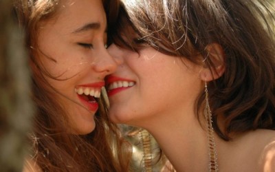 Истражувањата покажале дека жените имаат поголеми шанси за оргазам со друга жена