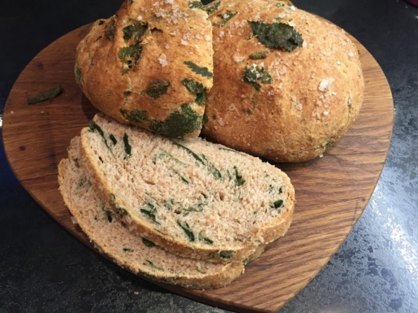 Вегански рецепт за леб со коприва