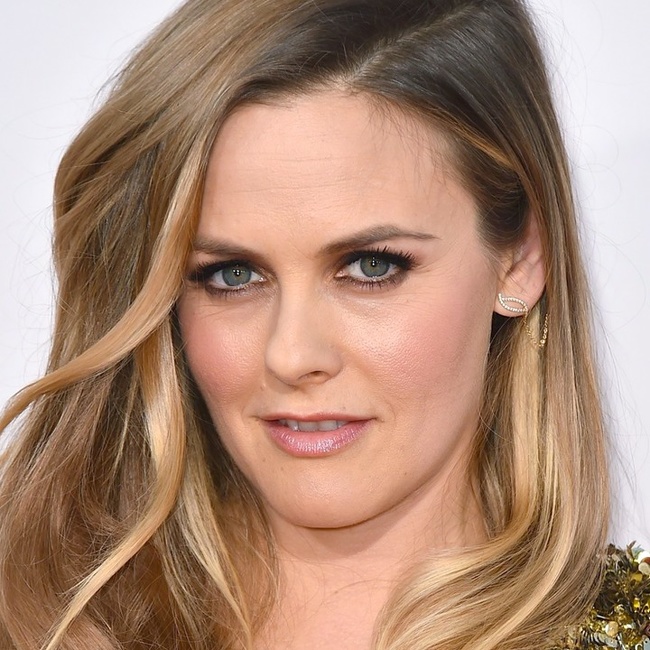 Како изгледаат некои од најубавите жени во светот без шминка?