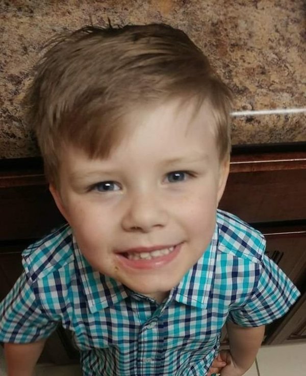 11 фотографии што покажуваат како изгледа аутизмот