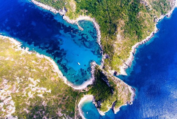 Неверојатни фотографии од Крф поради кои ќе посакате веднаш да заминете таму