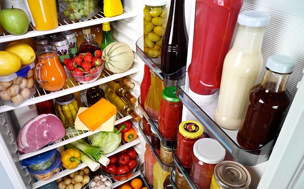 Јајца во фрижидер и уште 10 други познати митови и вистини за храната