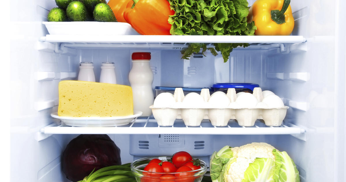 Јајца во фрижидер и уште 10 други познати митови и вистини за храната