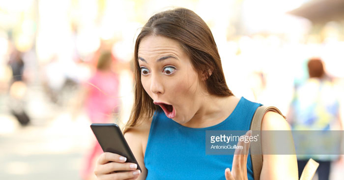 Смешни фотографии: Зошто оваа девојка се шокира од сè што гледа пред себе?