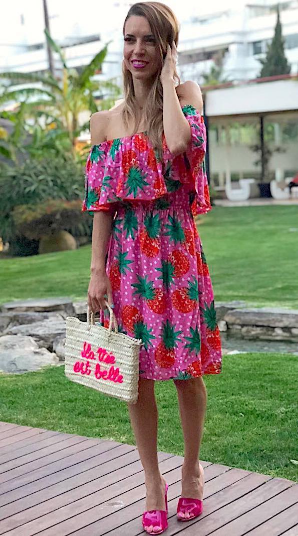 Тропски принт: Одлични начини да го носите во текот на најтоплите месеци од годината