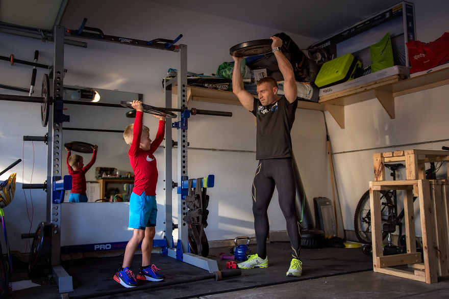 Неверојатни фотографии што ги прикажуваат различните татковци