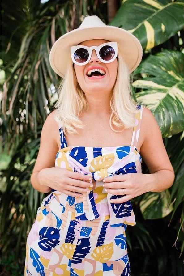 Тропски принт: Одлични начини да го носите во текот на најтоплите месеци од годината