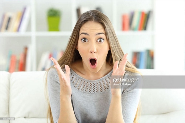 Смешни фотографии: Зошто оваа девојка се шокира од сè што гледа пред себе? 