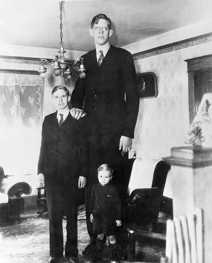 Неверојатна ретка снимка од највисокиот човек на светот