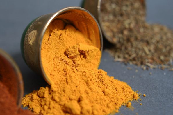 5 причини зошто во секој оброк да додадете малку куркума