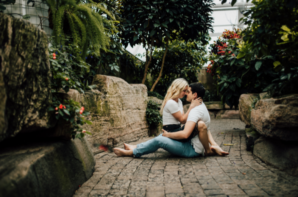 50 мали нешта што прават мажите да се чувствуваат сакано во врската