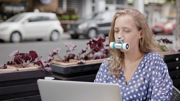 Првата едноставна направа што го претвора загадениот воздух во чист кислород