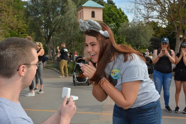 27 луѓе покажуваат како изгледа висинската среќа