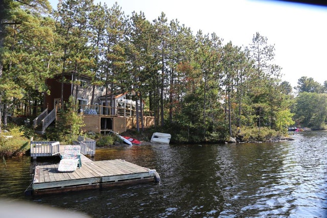 10 приватни острови што можете да ги изнајмите на Airbnb