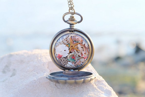 18-годишно девојче од Словенија прави неверојатен накит 