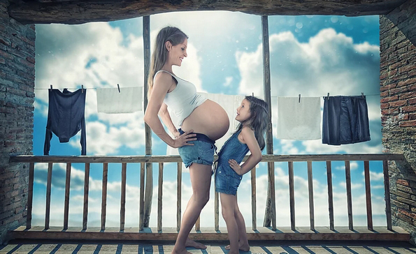 На кого му стои подобро? 18 фотографии на кои познатите ѕвезди носат идентична облека