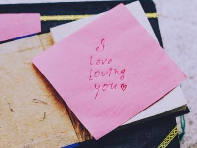9 луѓе ги откриваат најслатките љубовни пораки што ги добиле од партнерот