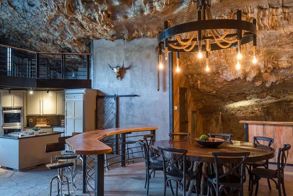 Некој продава неверојатен дом сокриен во пештера