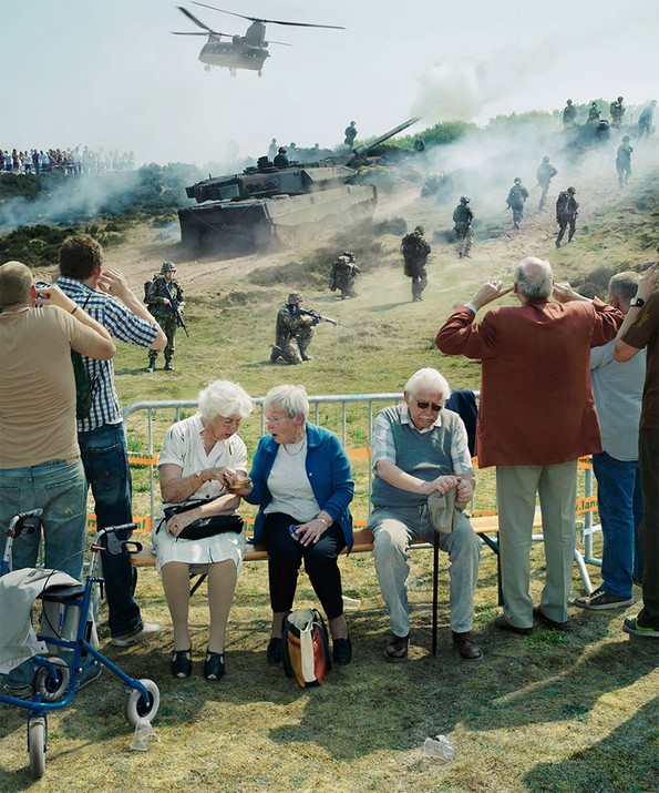 Смешно паметни фотографии од надградуваниот фотограф Артур Мебиус