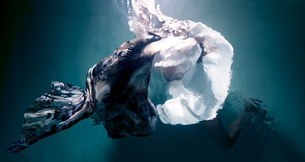 Неверојатни подводни фотографии што се подраматични од сликите од барокот