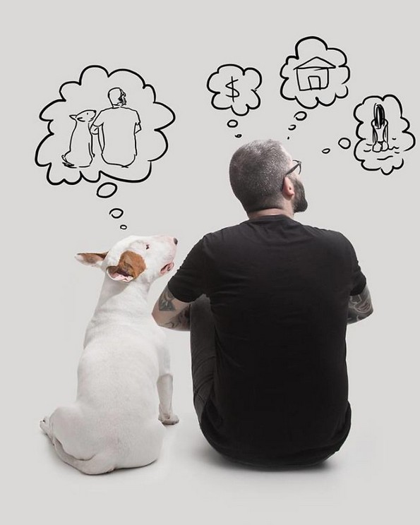 Илустратор го фотографира своето куче во интересни сценарија
