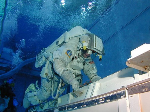 25 факти за вселената што астронаутите сакаат да ги знаете