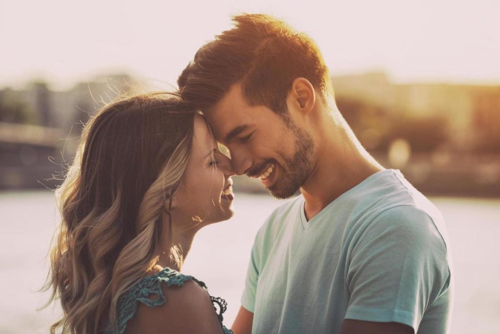 7 знаци кои покажуваат дека би требало да се венчате во партнерот