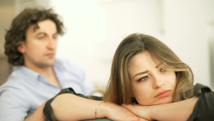 8 непотребни грижи што можат да ви ја растурат врската