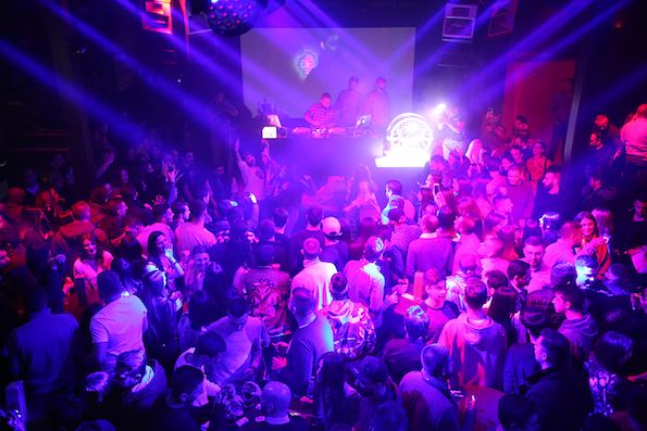 Стотици луѓе се журкаа со Jägermeister во клубот „Станица 26“