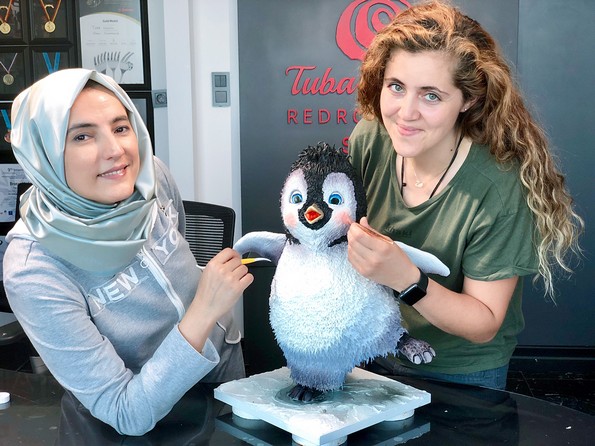 24 реалистични торти што нема да сакате да ги изедете