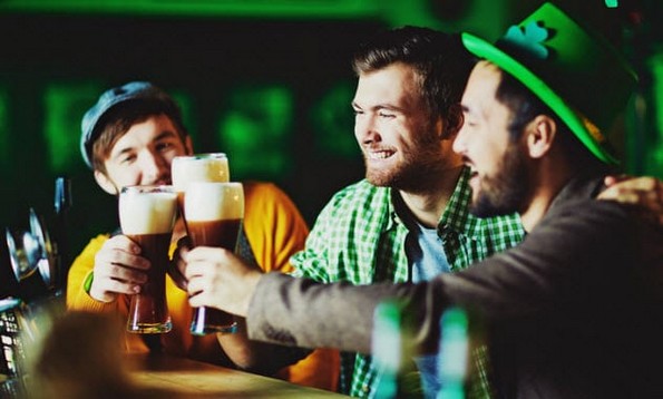 10 традиции ширум светот што се многу понови отколку што мислите