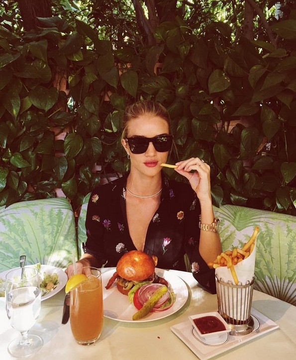 10 супер модели споделуваат како да останете во форма без да се изгладнувате