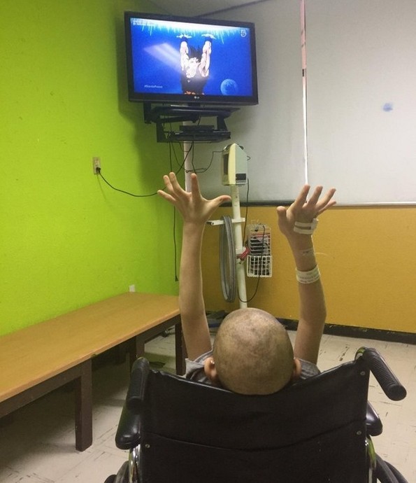 12 моќни фотографии што ќе го расплачат секого