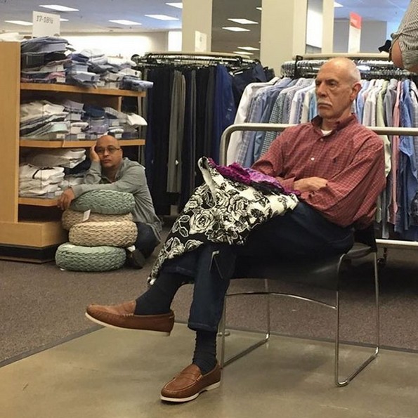 Смешни фотографии од мажи кои отишле на шопинг со нивните партнерки