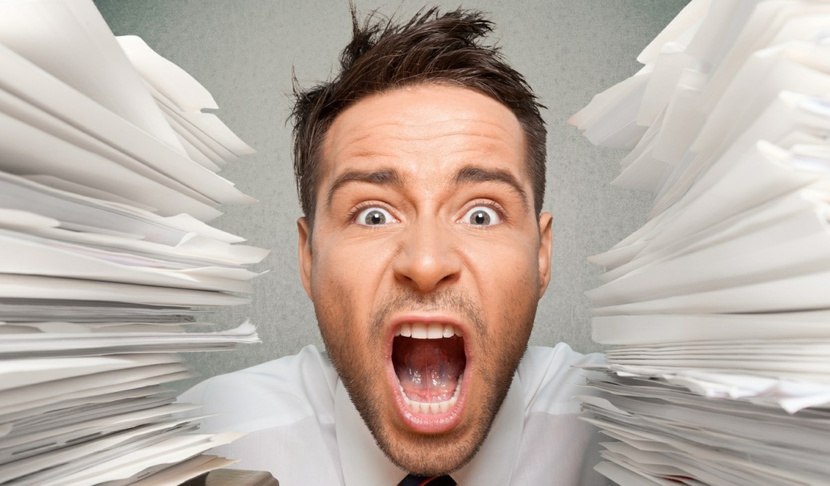 Смешни изјави од корисниците на Твитер: Што треба да имате постигнато до 35-годишна возраст?