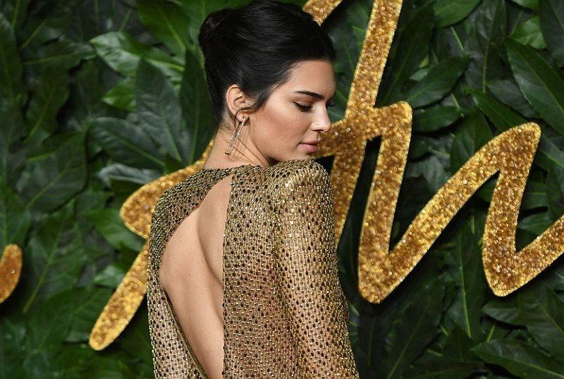 10-те најсекси фустани на познатите дами од оваа година