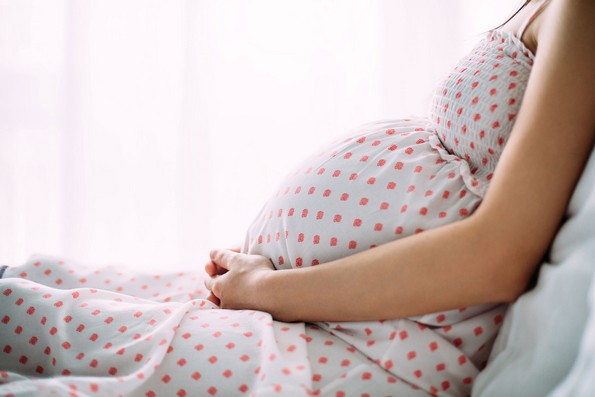 10 чудни суеверија за бременоста во кои сè уште се верува