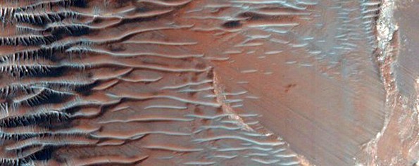 Од НАСА објавија 2.450 нови и неверојатни фотографии од Марс