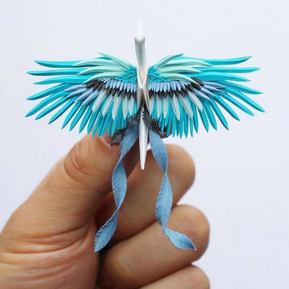 Уметник правел по едно оригами во форма на жерав во текот на 1.000 денови